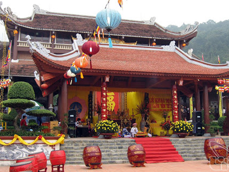 Yen Tu Festival
