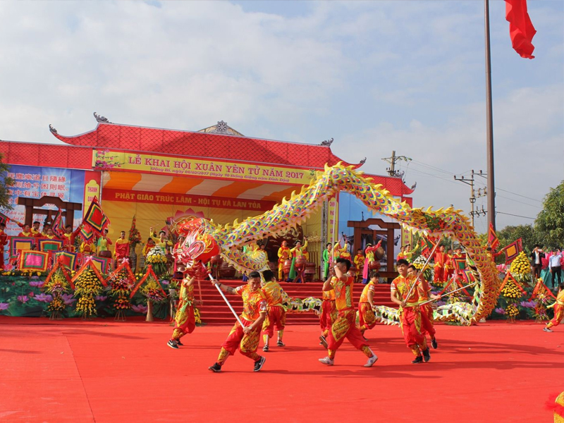 Yen Tu Festival