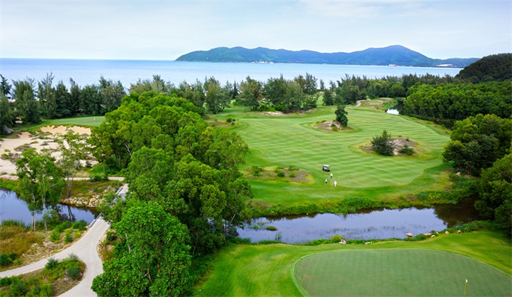 Central Vietnam Golf Tour