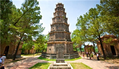 Central Vietnam Golf Tour