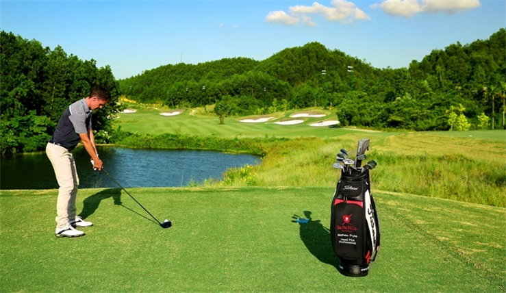 Central Vietnam Golf Tour