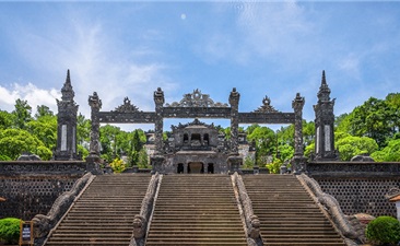 Hue City Tour And Cycling To Thanh Toan Bridge Full Day With Lunch