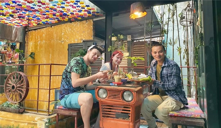 Hanoi Jeep Tours: Food + Culture + Sight + Fun in Vietnam people’s army legend Jeep