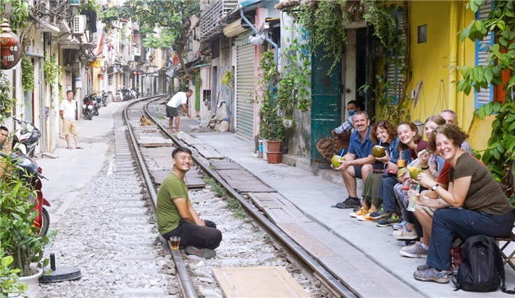 Hanoi Jeep Tours: Food + Culture + Sight + Fun in Vietnam people’s army legend Jeep