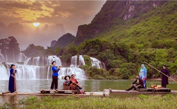Vietnam’s Northern Panoramic Tour