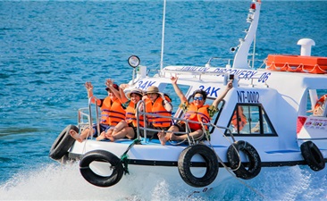 Vinh Hy Bay Snorkelling