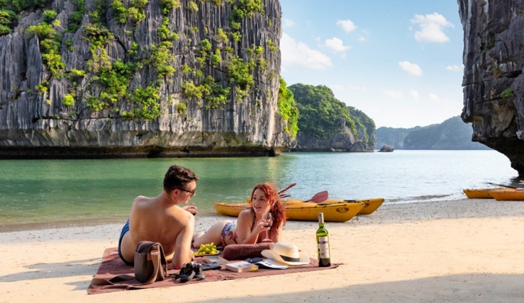 Ha long Bay – Lan Ha bay La Casta Cruise