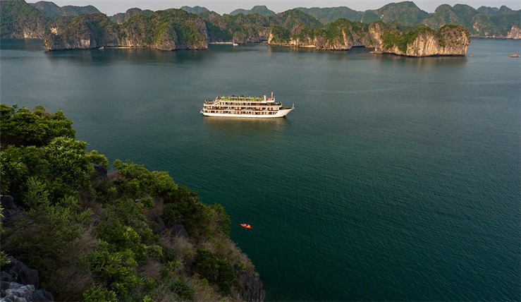 La Casta 5* Cruise Halong Bay – Lanha Bay
