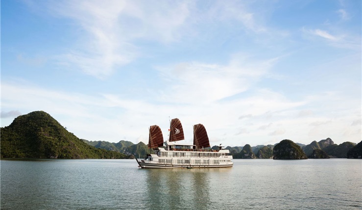 Pelican Cruise 3 Days 2 Nights Immerse Yourself In The Magical Bay