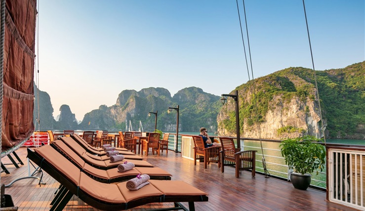 Pelican Cruise 3 Days 2 Nights Immerse Yourself In The Magical Bay
