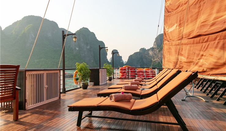 Pelican Cruise 3 Days 2 Nights Immerse Yourself In The Magical Bay