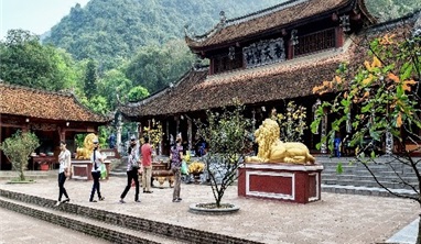 Perfume Pagoda 1 Day Tour