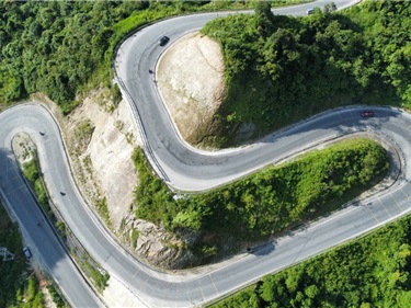 Ha Giang Loop Easy Rider vs Self Ride: Which Is the Best Way to Explore Northern Vietnam?